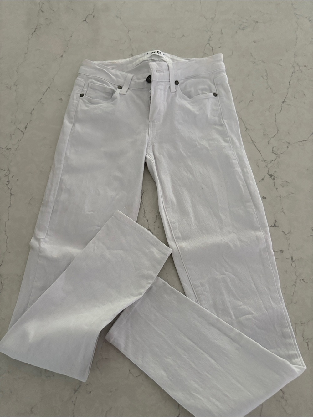 Paige Skyline Ankle Peg Jeans. Size 25.
